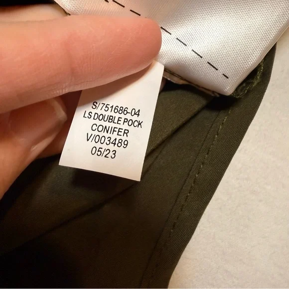 Old Navy Boyfriend Utility Safari Button Up Top Oversized Casual Long Sleeve EUC - Picture 9 of 9